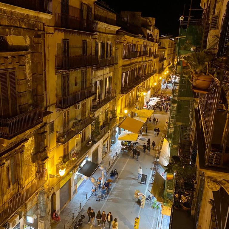 Parlamento Apartment - Esclusivo 120mq centro storico Palermo - Two-Bedroom House - 25