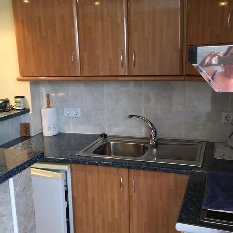 Studio dans un endroit calme et discret d Empuria - Apartamento de 1 dormitorio - 7