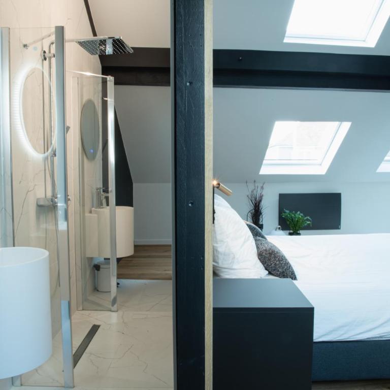 JAMES Résidence & Spa - Suite avec Jacuzzi - 10