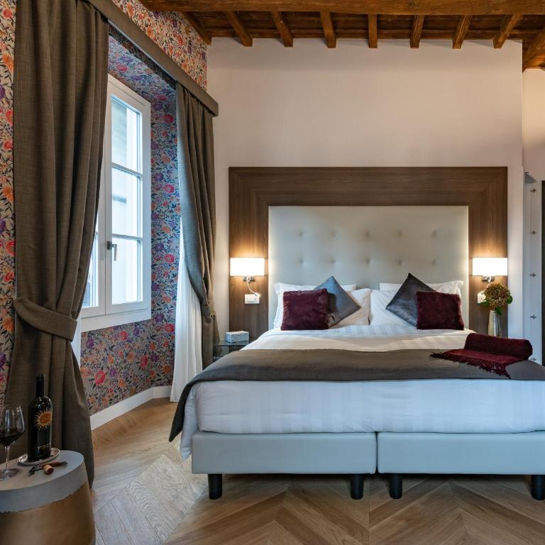 Kairos by Florence Art Apartments - Suite Deluxe - 13