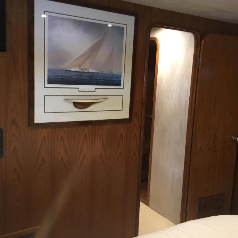The boathouse - Deluxe Queen Room - 15