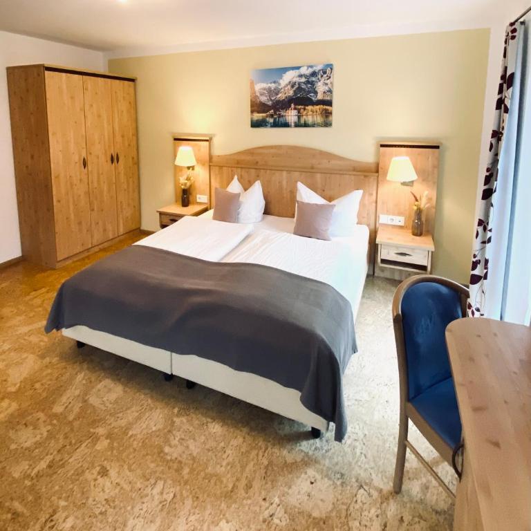 Gästehaus Achental - Familienzimmer mit Balkon - 5
