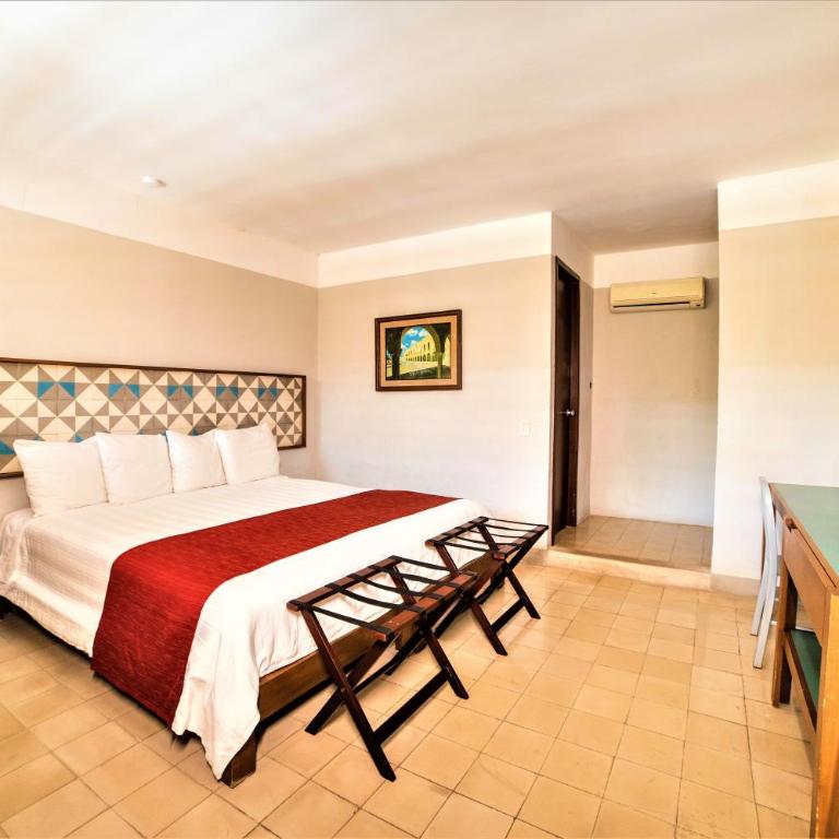Hotel Caribe Merida Yucatan - Superior King Room - 4