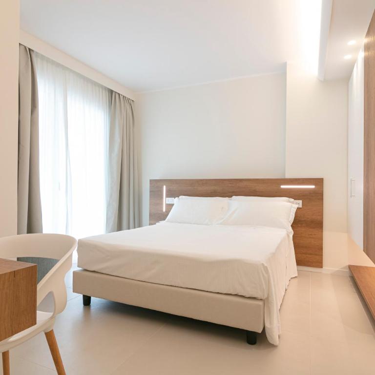 Hotel Mistral - Double Room with Terrace - 4