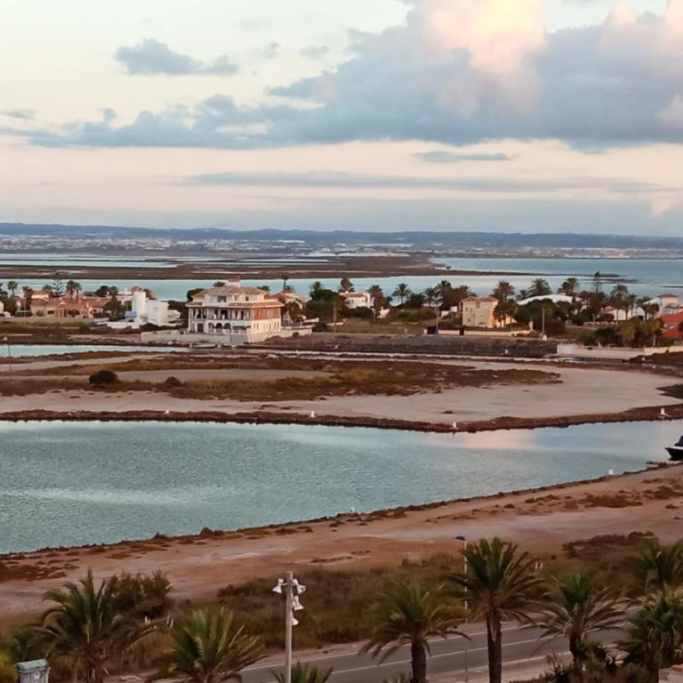 SAHARA BEACH, sunrise & mediterranean sea views - Apartamento Deluxe - 6