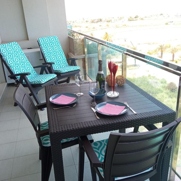 SAHARA BEACH, sunrise & mediterranean sea views - Apartamento Deluxe - 35