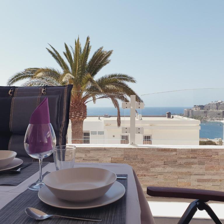 Spacious Apartment with Sea view - Apartment - 54