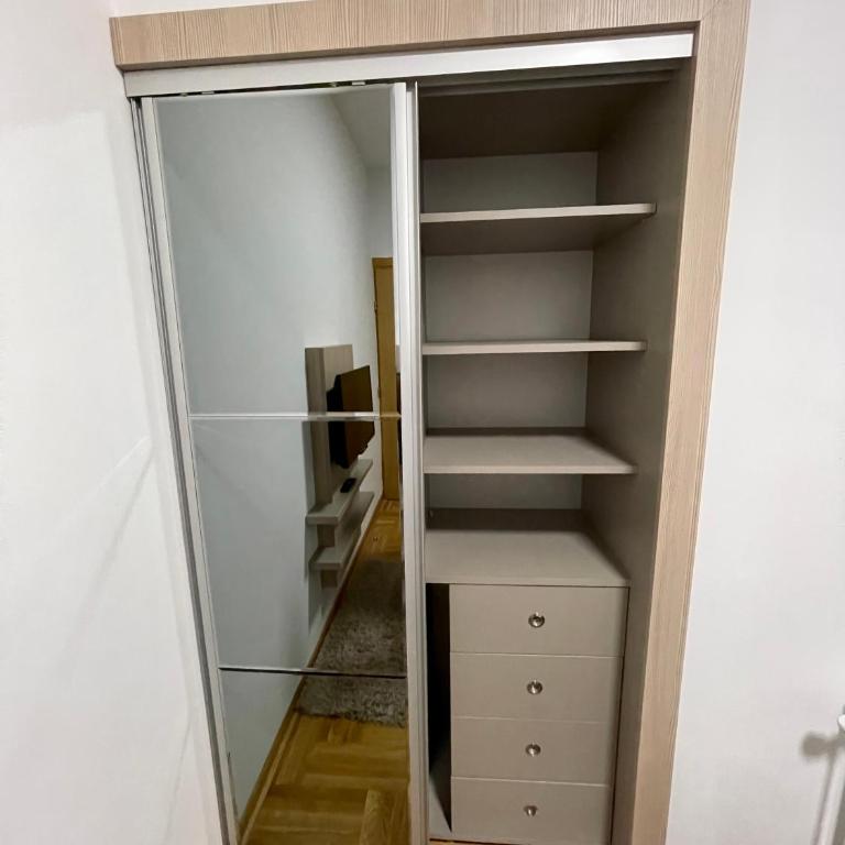 Apartment Lux Inn - One-Bedroom Apartment - 40