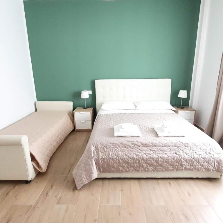 Comfy Vito Rooms with Ensuite and Parking - Bari Policlinico - Triple Room - 13