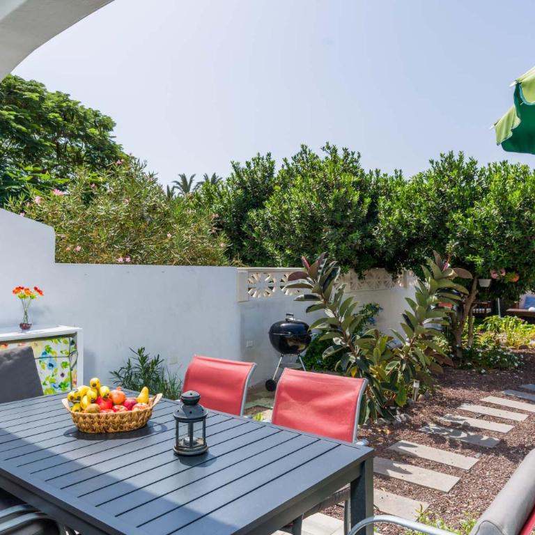 Apartamentos Los Medanos - Apartamento de 3 dormitorios - 2
