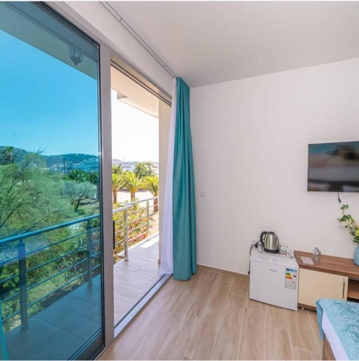 Passerella Apartments - Studio Apartment with Harbour View - 8