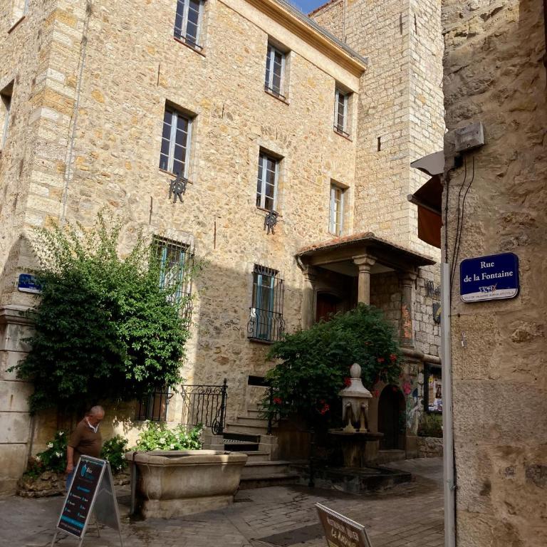 5 Star Rated Exclusive House in Valbonne Village - Villa 2 Chambres - 52