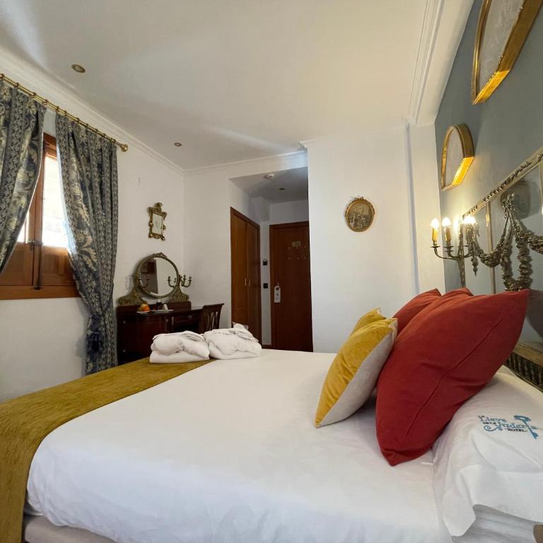 Hotel Boutique La Llave de la Judería - Deluxe Queen Room - 18