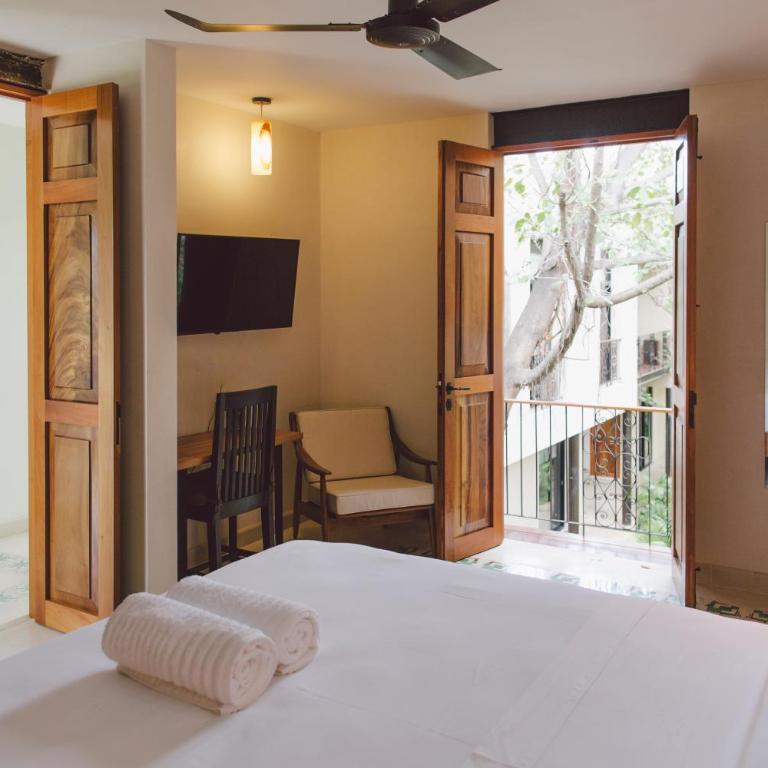 TreeHouse Boutique Hotel, an adults only boutique hotel - Deluxe Double Room - 8