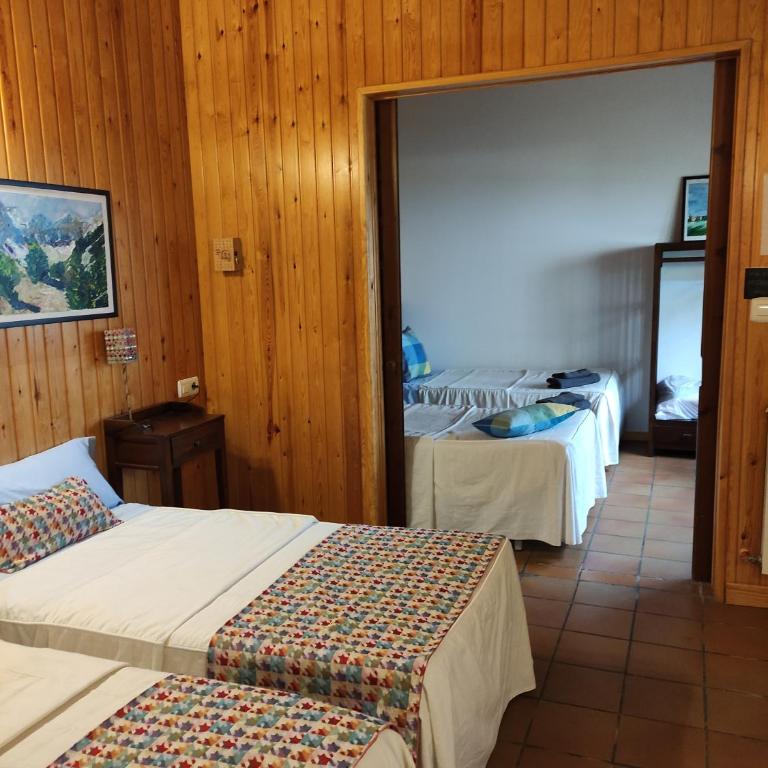 Hostal Escartín - Habitación cuádruple - 5
