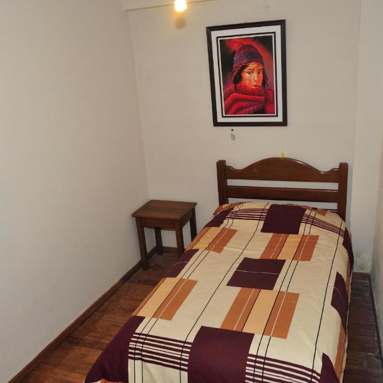 Casona Potosi - Habitación Individual con baño compartido - 5