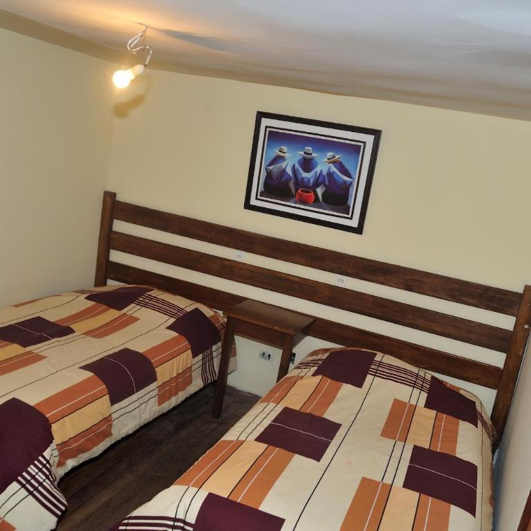 Casona Potosi - Habitación Doble con baño compartido - 2 camas - 6