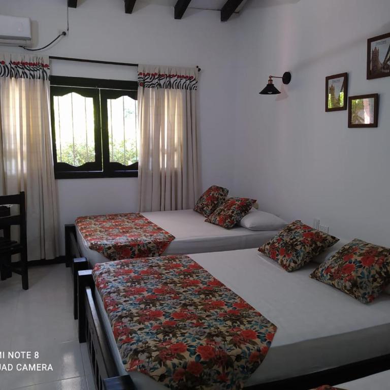 Casa Campo Emaus - Habitación Familiar con vistas al jardín - 2