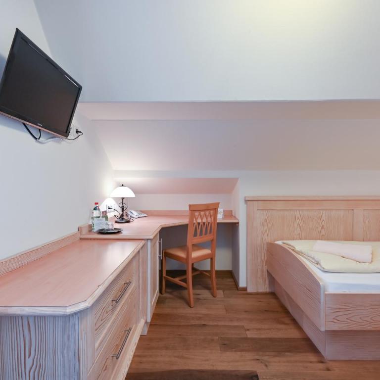 Hotel Weinbauer - Standard Einzelzimmer mit Straßenblick - 9