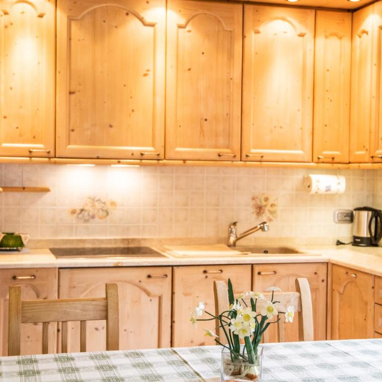 Chalet Sisters - Appartamento con Balcone - 11
