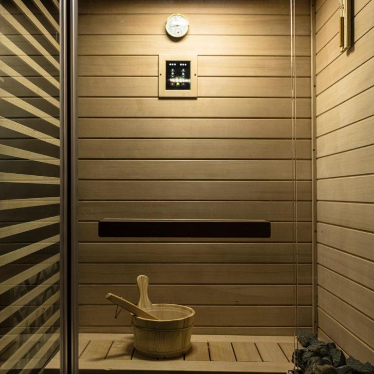 Navona Central Suites - Suite Senior con Vasca Idromassaggio e Sauna - 14