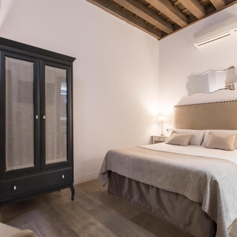 Shine Albayzín - Double or Twin Room with interior patio view - 15