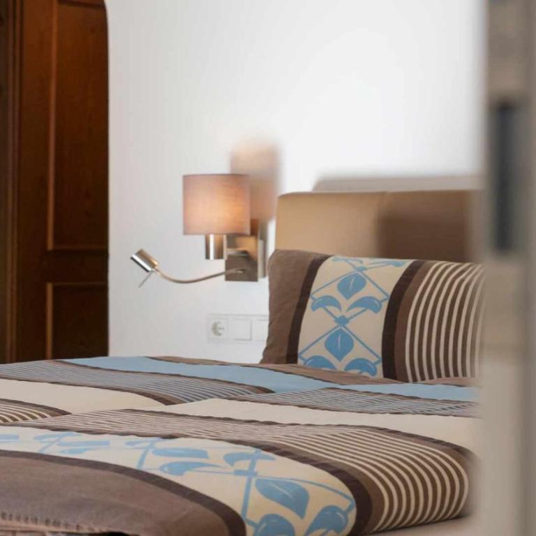 Pension Riese - Apartment mit 1 Schlafzimmer, Balkon und Bergblick - 9