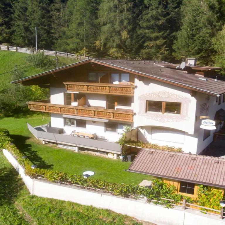 Pension Riese - Apartment mit 1 Schlafzimmer, Balkon und Bergblick - 12