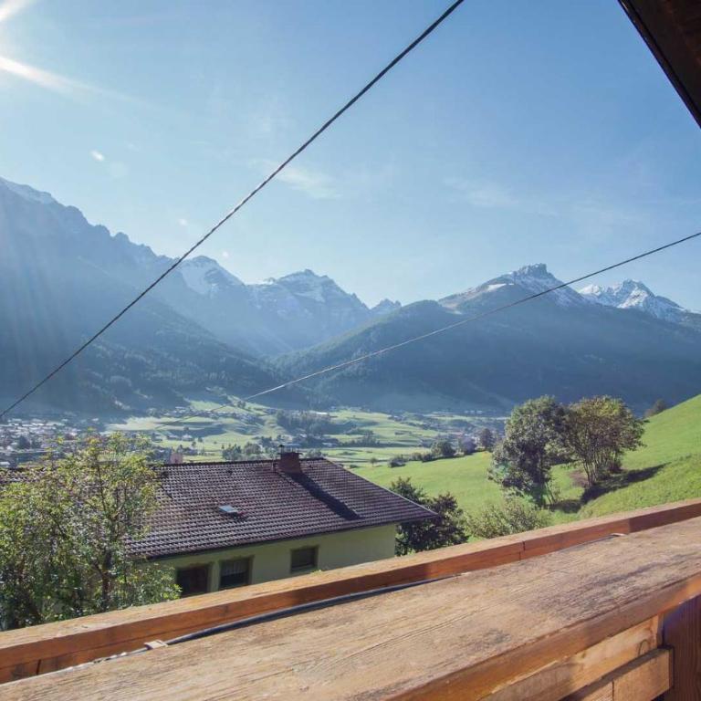 Pension Riese - Apartment mit 1 Schlafzimmer, Balkon und Bergblick - 7