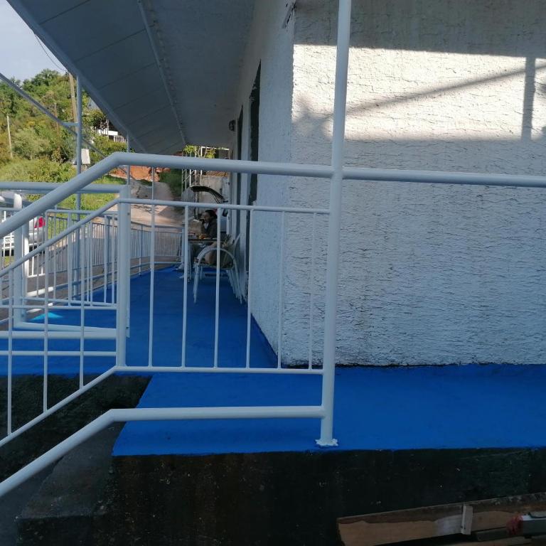 PLAVOBELA KUĆA SA MAGIČNIM POGLEDOM NA MORE - Two-Bedroom House - 14