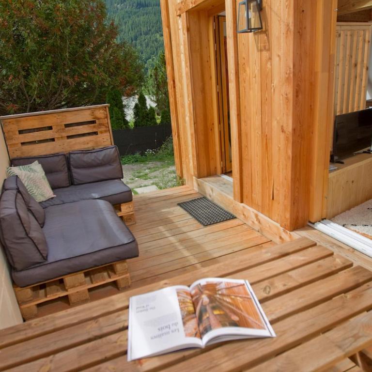 Petit Chalet Montagne - Maison 2 Chambres - 24