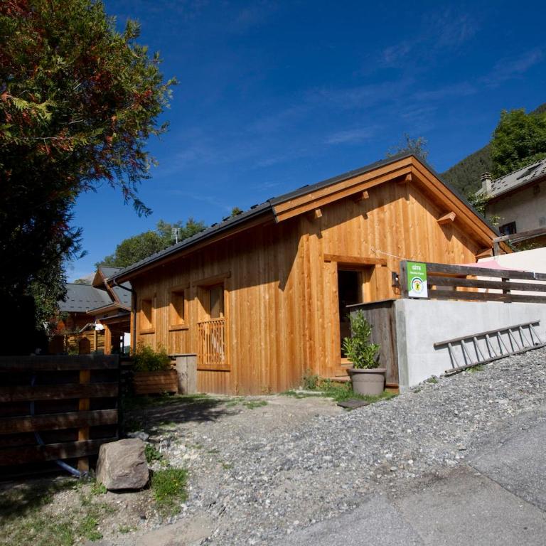 Petit Chalet Montagne - Maison 2 Chambres - 26