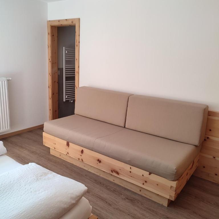Apartments B&B Pretermo - Camera Tripla con Balcone - 13