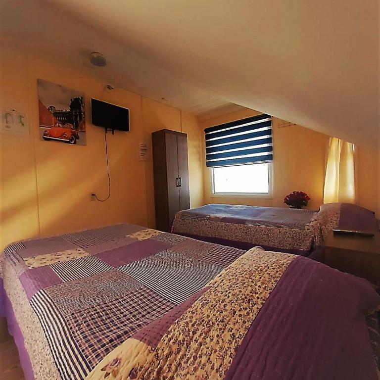 Hostal Del Tuto - Family Room - 5