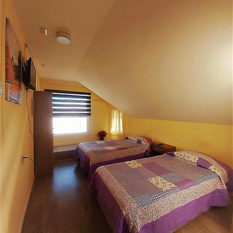 Hostal Del Tuto - Family Room - 4
