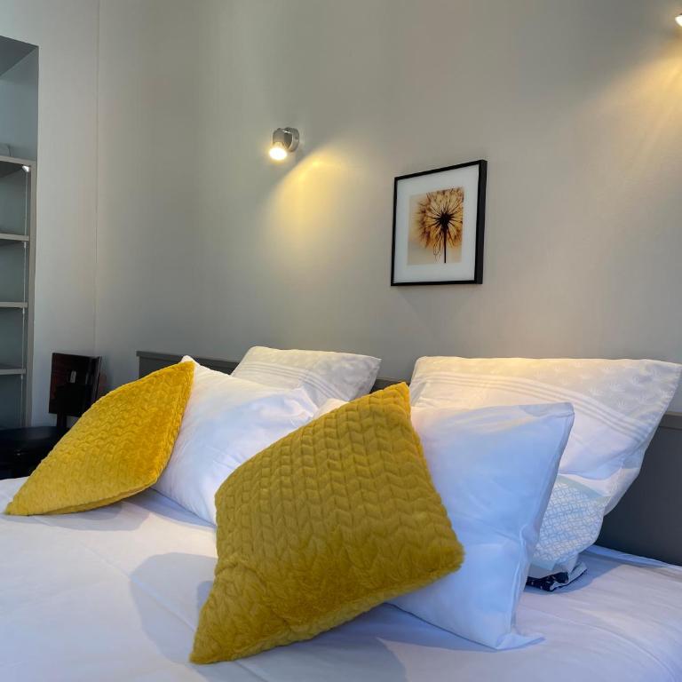 Logis Hôtel Castel de Mirambel - Chambre Double - 4