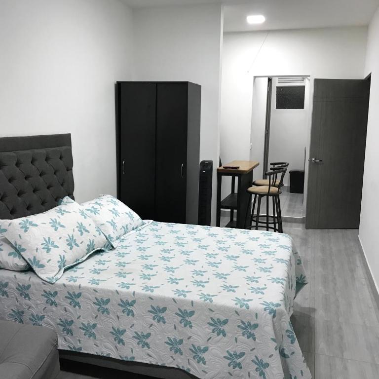 Aparta estudio amoblado Medellin, San joaquin - Apartamento de 1 dormitorio - 2