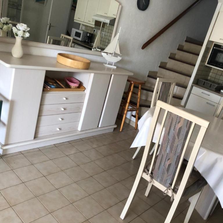 Confort et calme à deux pas des plages de Valras - Vacation Home - 5