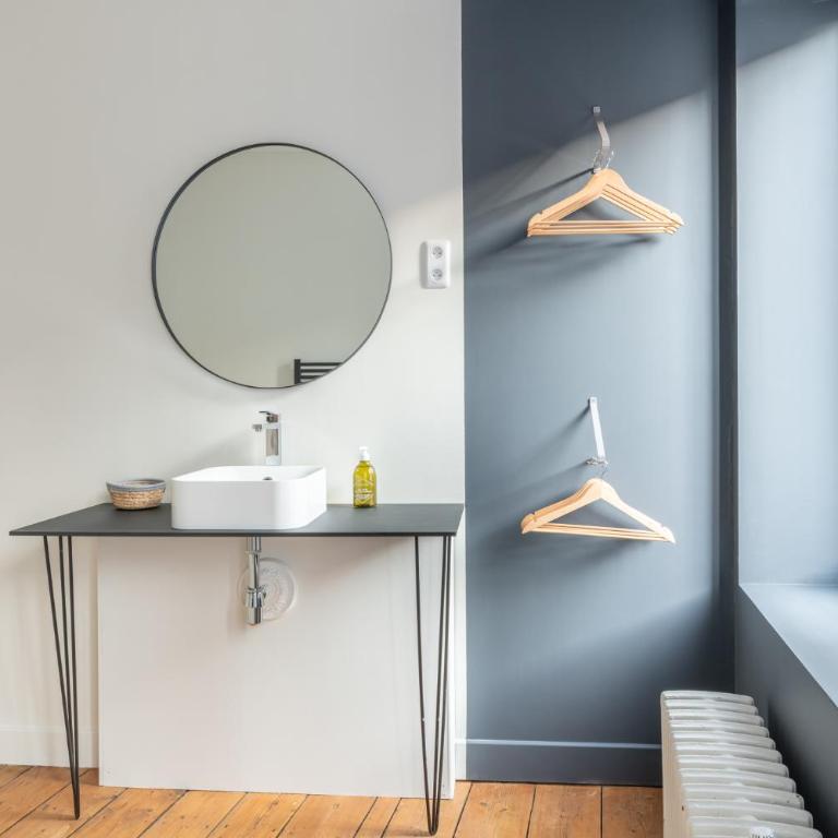 LAROZIERE Chambres d’hôtes - Chambre Double avec Salle de Bains Privative - 3