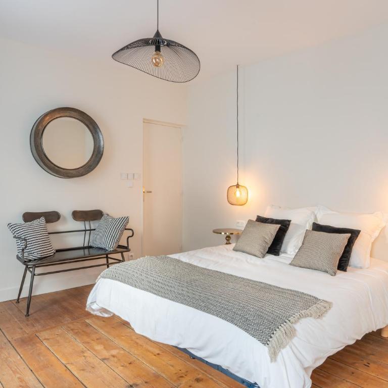 LAROZIERE Chambres d’hôtes - Chambre Double avec Salle de Bains Privative - 1