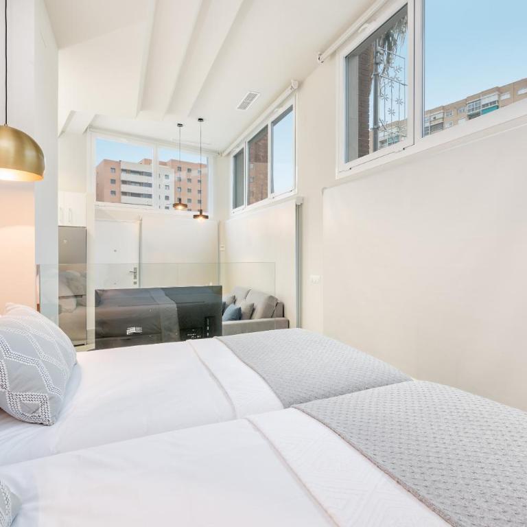 iloftmalaga Estación Central - Loft Studio, Calle Edward Elgar 4 - 2