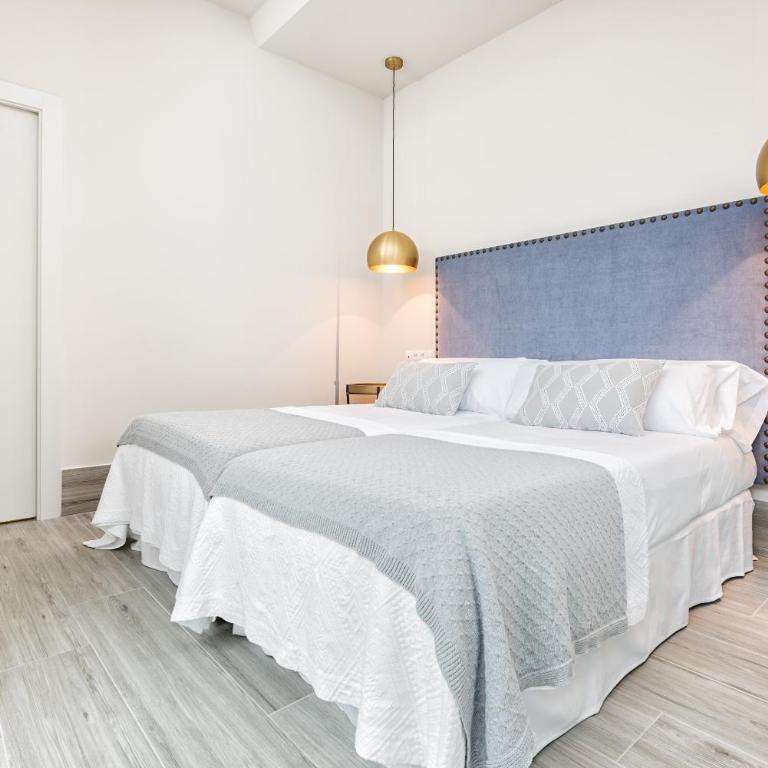 iloftmalaga Estación Central - Loft Studio, Calle Edward Elgar 4 - 5