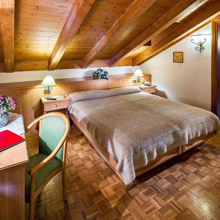 Hotel Piccolo Pocol - Camera Matrimoniale/Doppia con Letti Singoli - 4