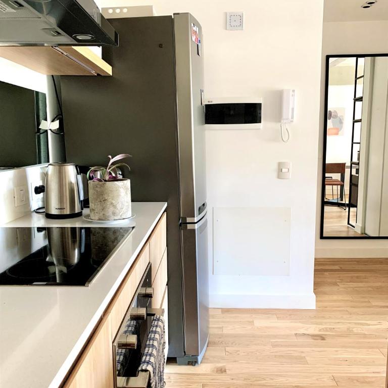 Stylish Apartment by River with Pool & Grill - Apartamento de 1 dormitorio - 14