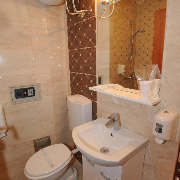 Hotel Rendez Vous - Dvokrevetna Soba sa Zasebnim Krevetima - 2