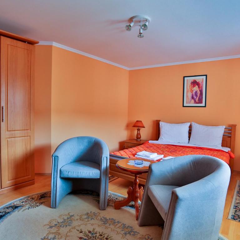 Guest house Mali hotel - Double or Twin Room with Private Bathroom - 4