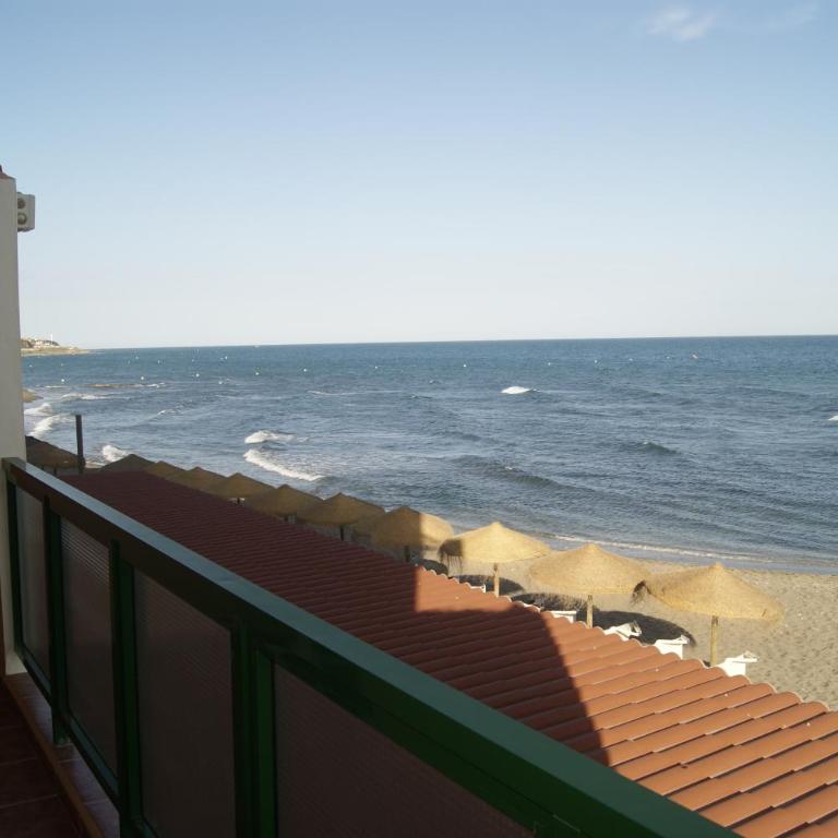 Apartamentos La Dorada - Apartamento de 1 dormitorio con vistas al mar - 2
