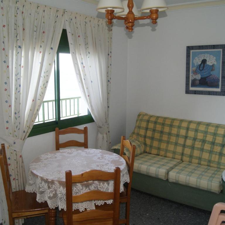 Apartamentos La Dorada - Apartamento de 2 dormitorios con vistas al mar - 8