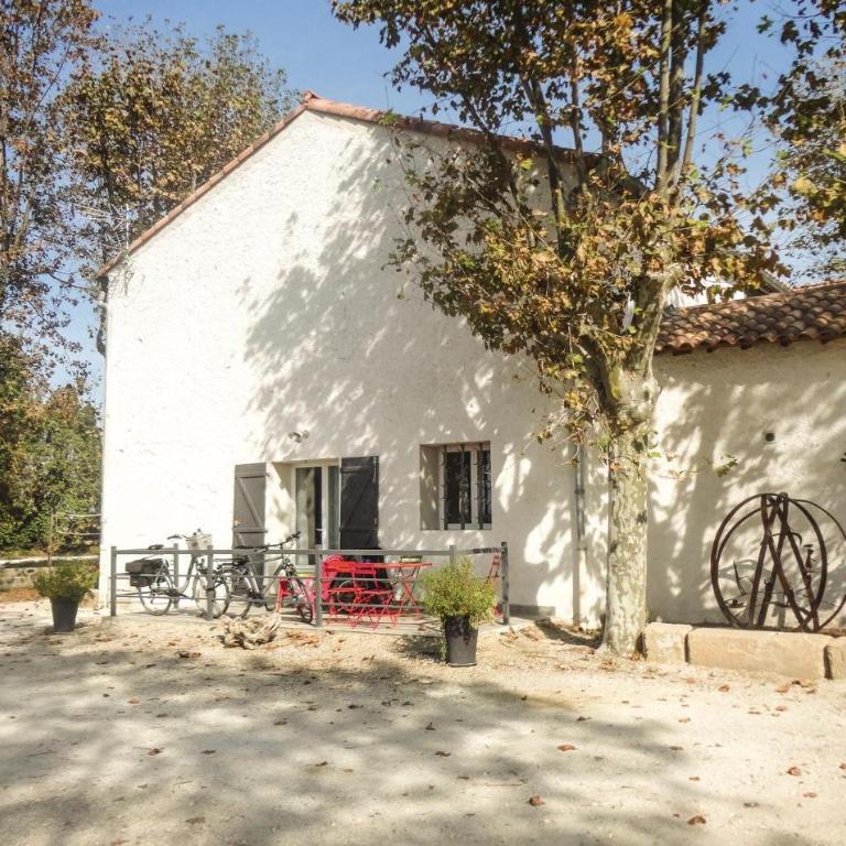 Pet Friendly Home In Narbonne With Sauna - Two-Bedroom Holiday Home - 1