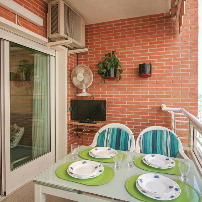 Cozy Apartment In Santa Pola With Wifi - Apartamento - 1